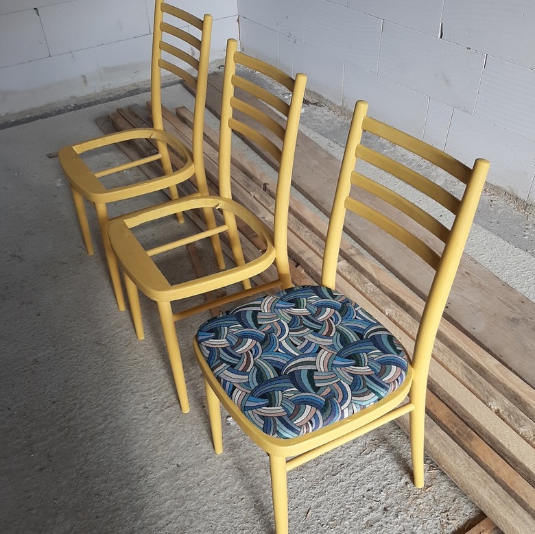 renovované stoličky žlté annie sloan farby a lak