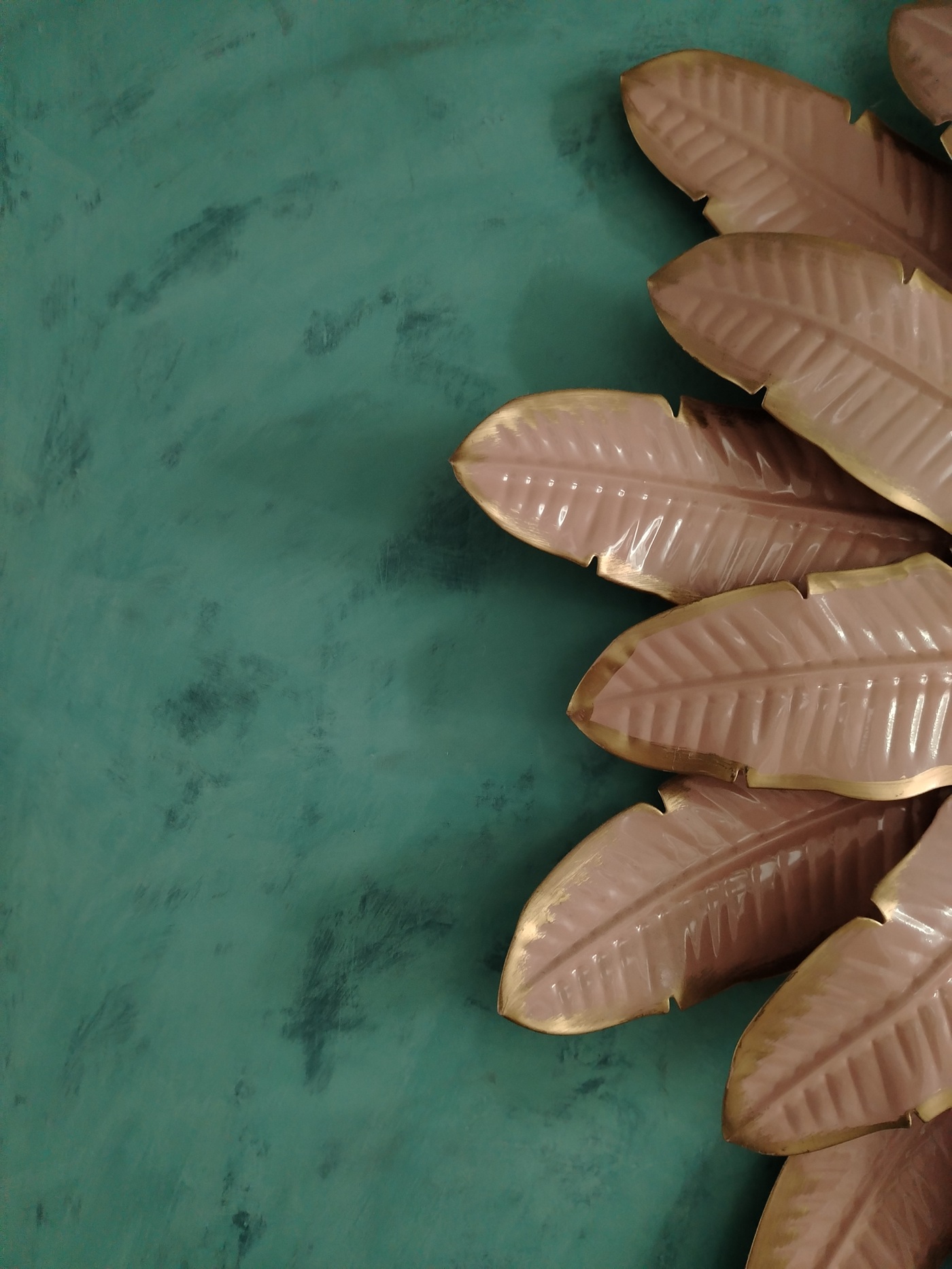 Smaragdová stena pomocou farieb Annie Sloan